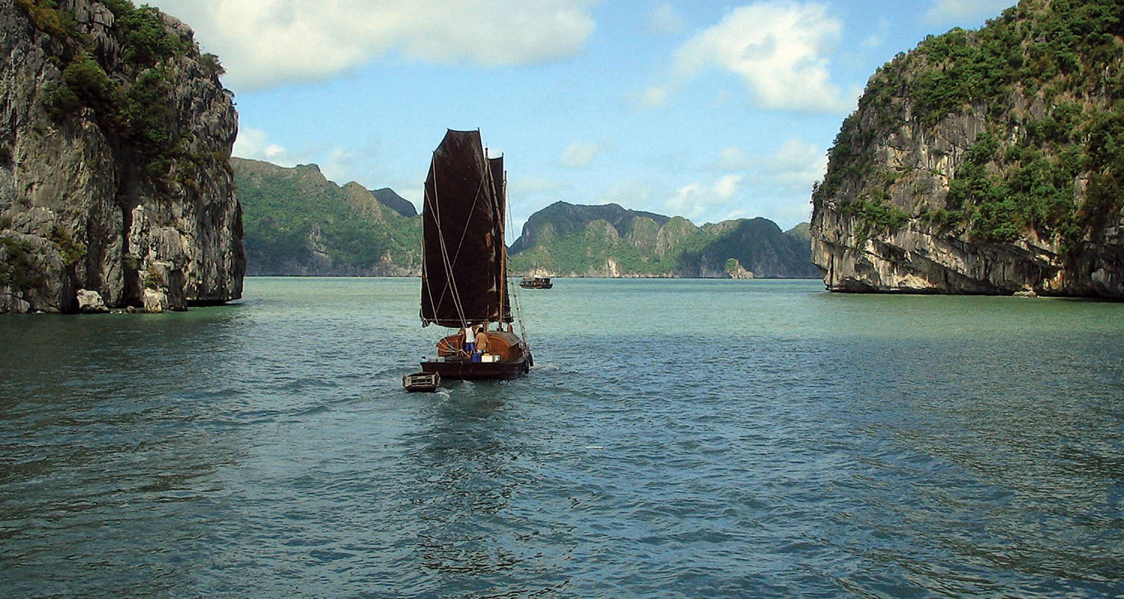 Hanoi and Halong Bay Discovered - 6 days