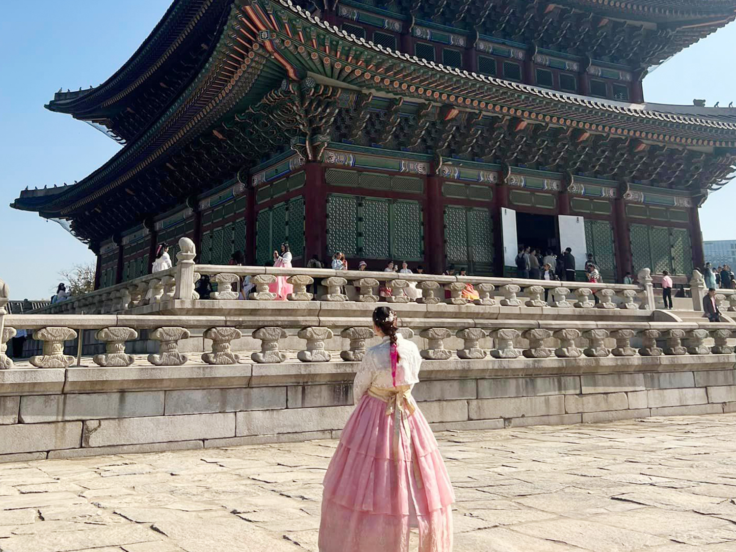 A girl in a Hanbok