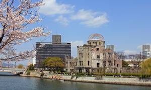 Hiroshima Peace Memorial Park - Cherry blossoms in Japan - On The Go Tours