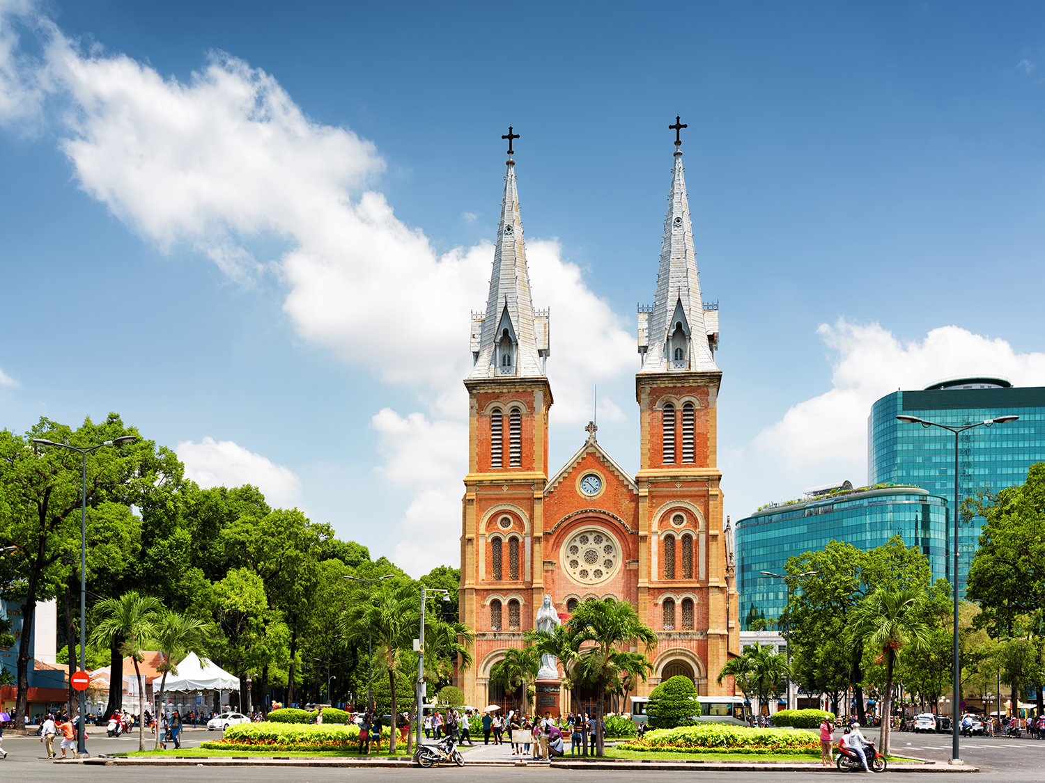 Ho Chi Minh City & Cu Chi Tunnels - 5 days