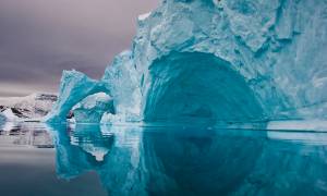 Icebergs in Grrenland and the MIdnight Sun - On The Go Tours