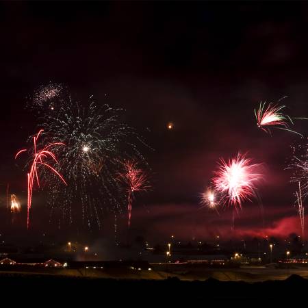 Iceland Fireworks - NY LOTNL Main Image - On The Go Tours