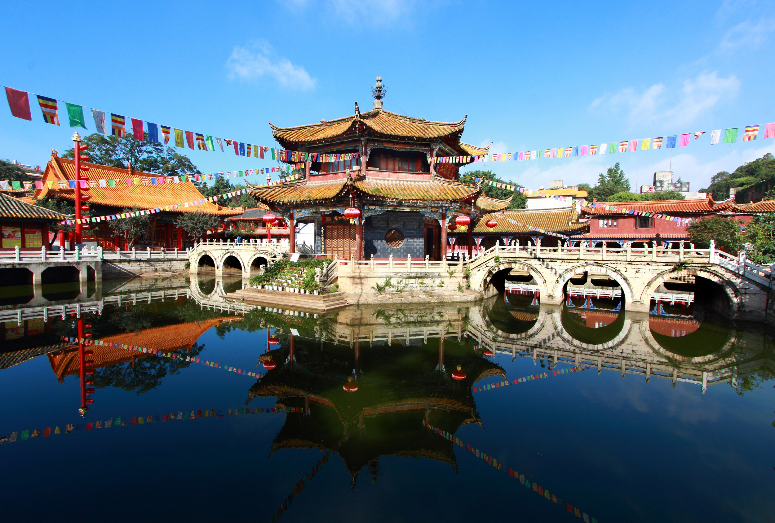 Temple on the Green Lake