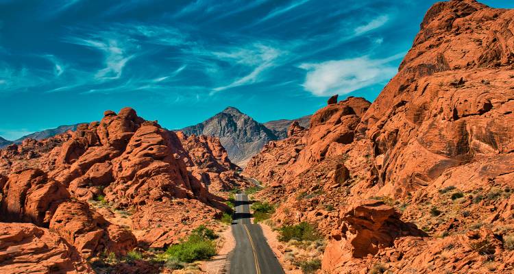 tourhub | On The Go Tours | LA to Monument Valley & Vegas - 5 days 