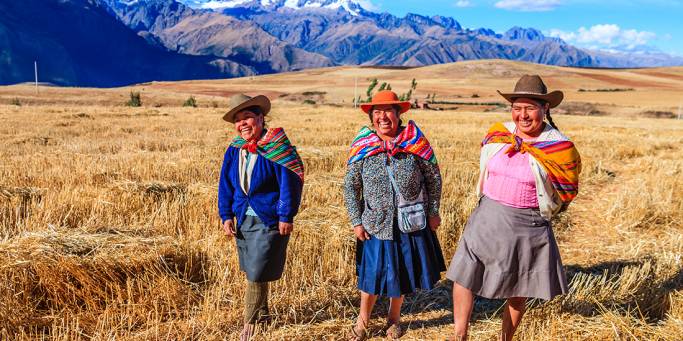 Peruvian ladies in the Andes | Peru | South America