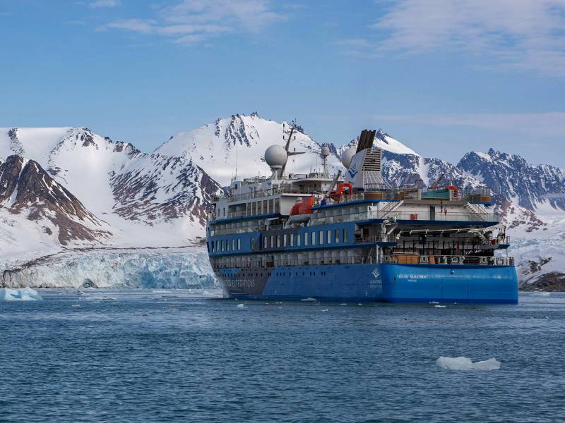 The Ocean Albatros Expedition Vessel | On The Go Tours